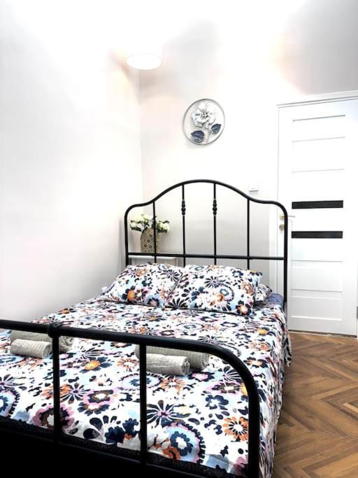 Apartment F1 Ultra Danube Flat